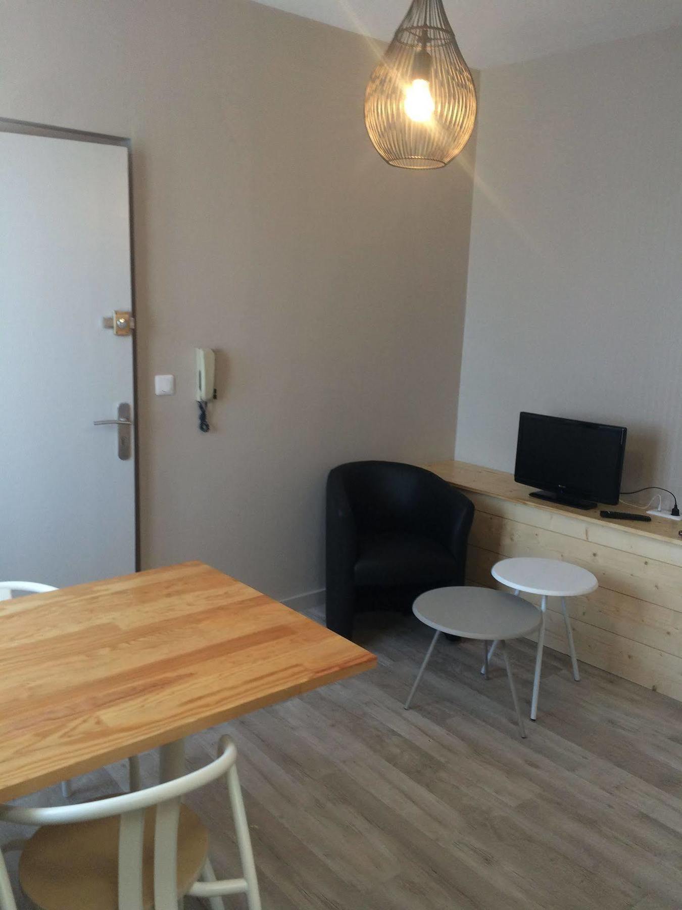 Appotel Michelet Tours Bagian luar foto